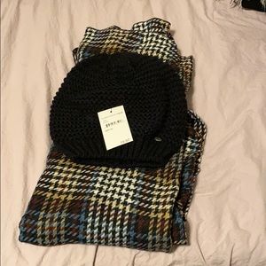 Hat and scarf set